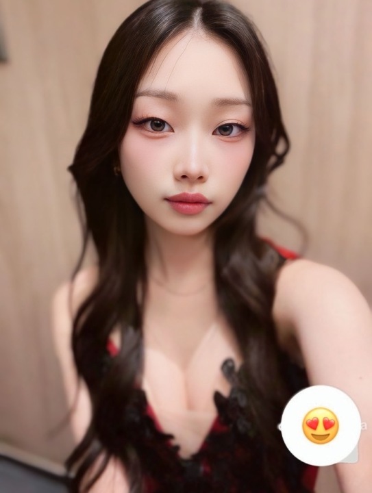 あいかさん