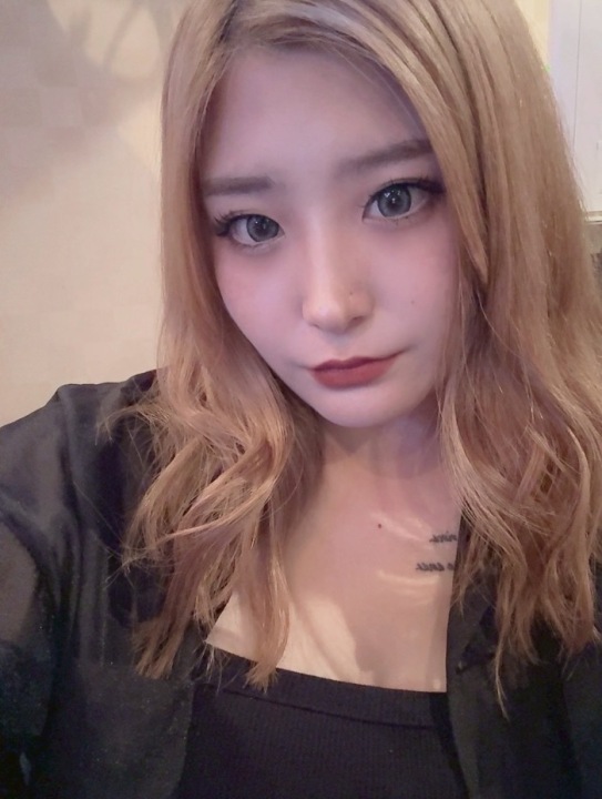 11/17(月)黒咲じゅなさん出勤です