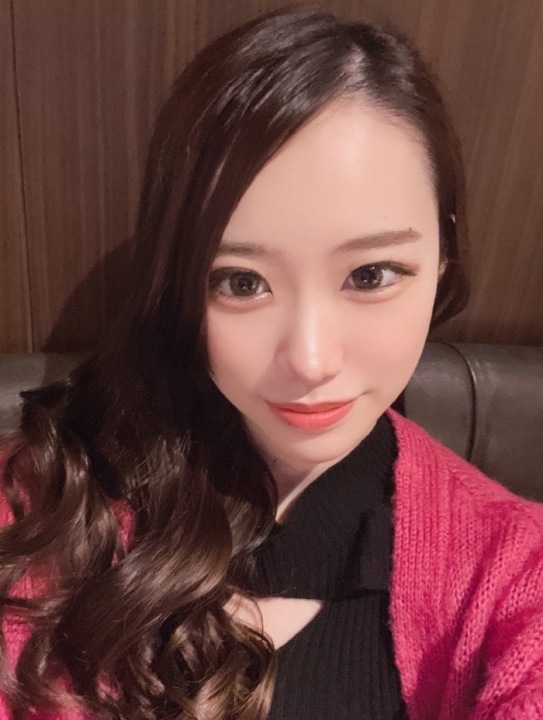 八木　ひとか