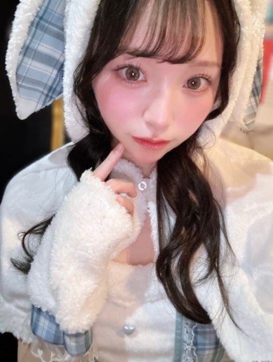 ホステス紹介　斉藤ゆりかさん