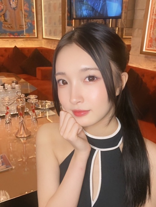 ⭐︎華彩ゆな⭐︎ 