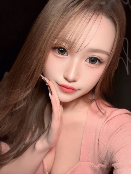 【れいなさん】