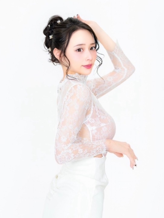せりな