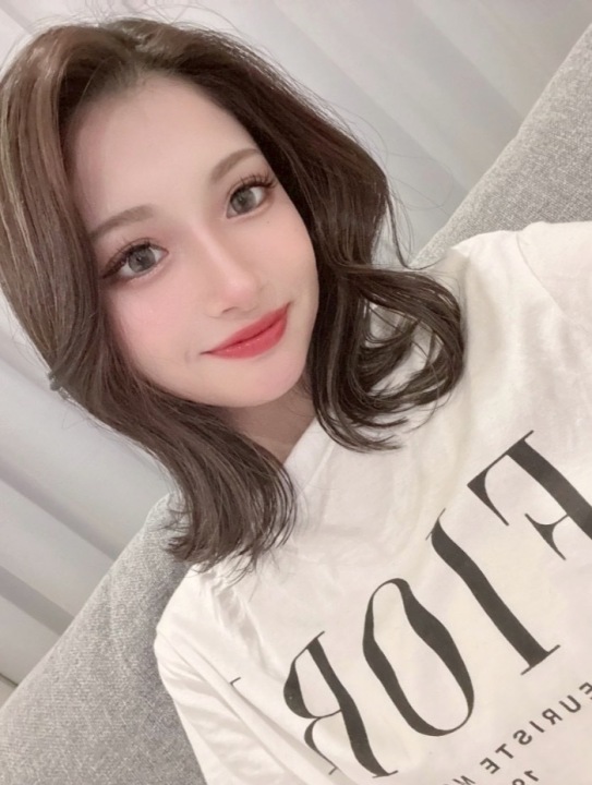 4/9(木)藤堂りおなさん出勤です