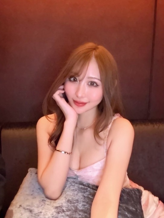 4/4(土)あおいさん出勤です